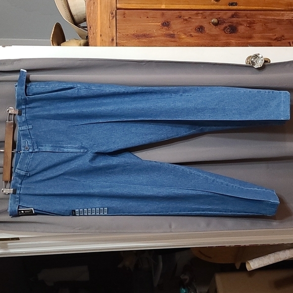 NWT Haggar Work To Weekend Men's Jeans Classic Fit Plain Front Size 40x30 - Picture 1 of 12